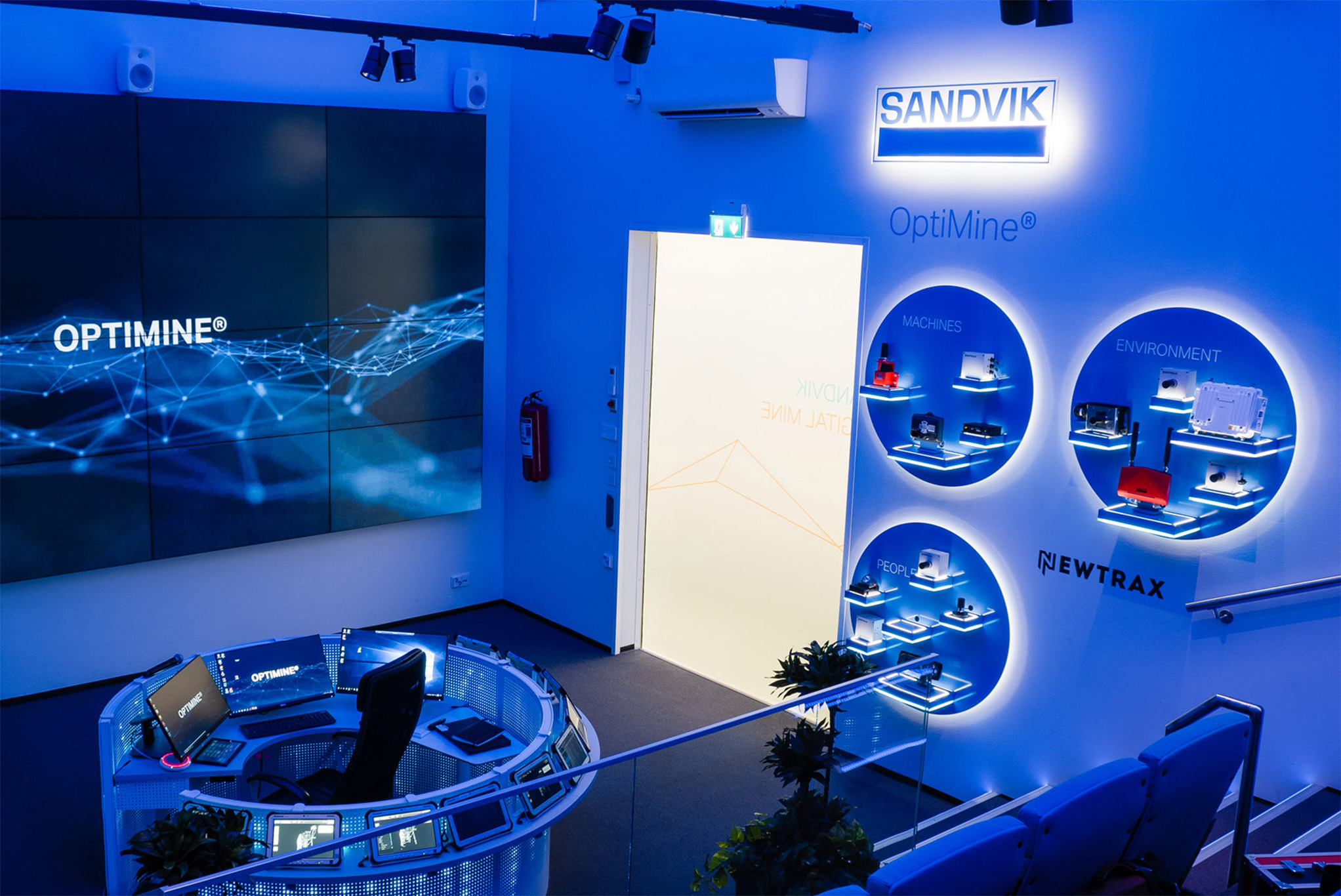 OptiMine® Showroom is a demo room of Sandvik in Tampere, where lighting is an integrated part of the showroom use.