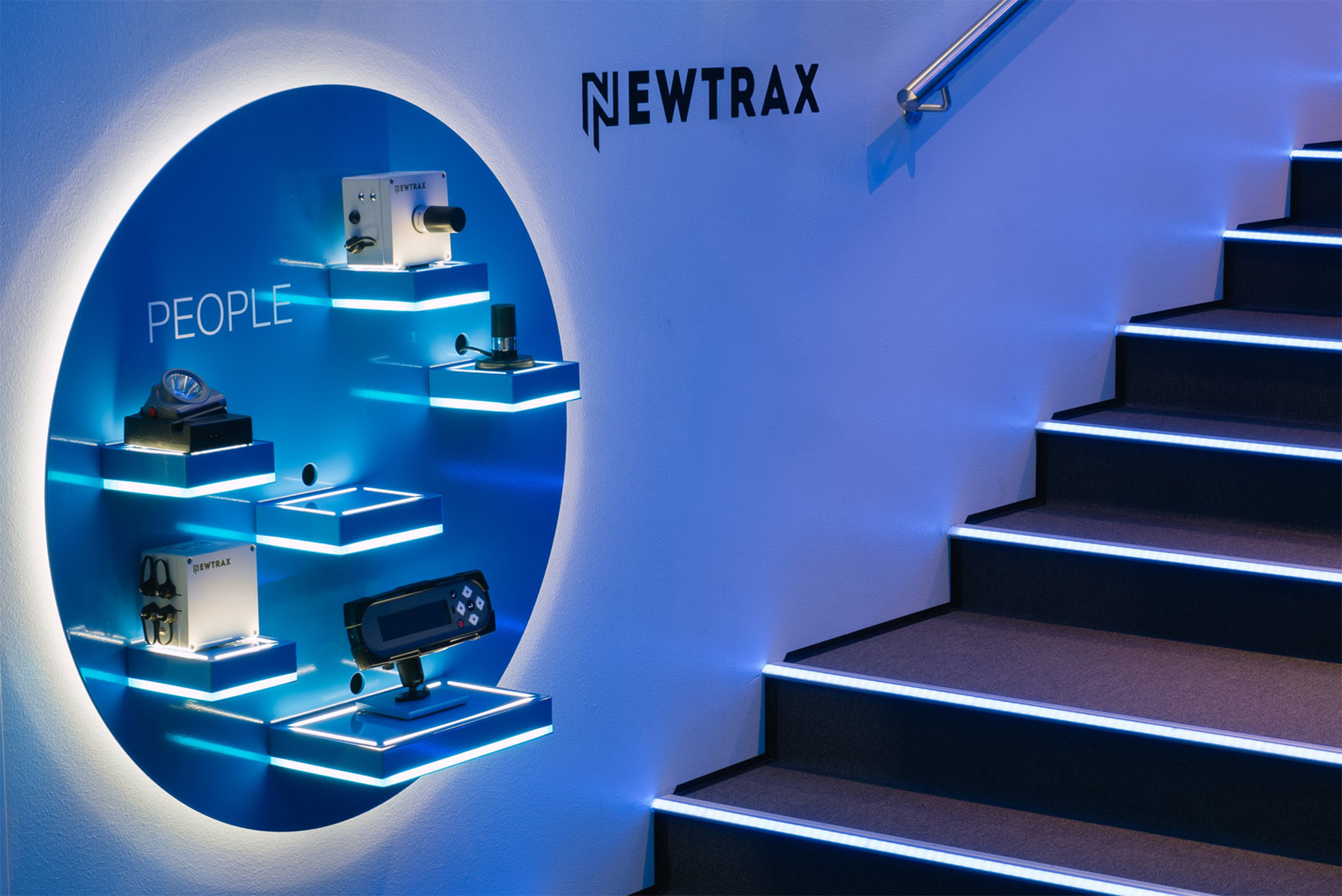 OptiMine® Showroom is a demo room of Sandvik in Tampere, where lighting is an integrated part of the showroom use.